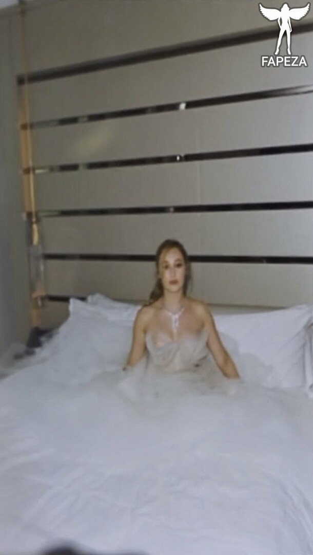 Alycia Debnam Carey